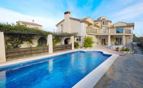 Photo of Villa Cantos