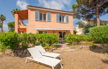 Le Mas d'Esquière 5 Holiday Home