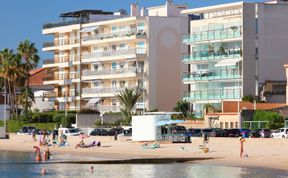 Photo of Cannes Bay Apartment 2