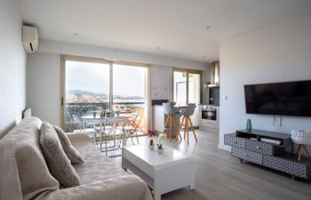 Le Cagnes Beach Apartment