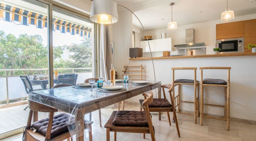 Photo of Les Aliscamps