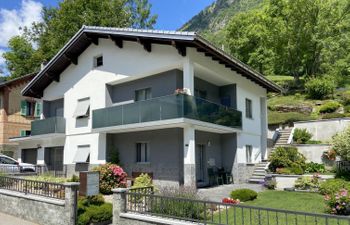 Casa Alpina Holiday Home