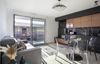 Le Grey Pearl Apartment