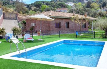 Astral Holiday Home