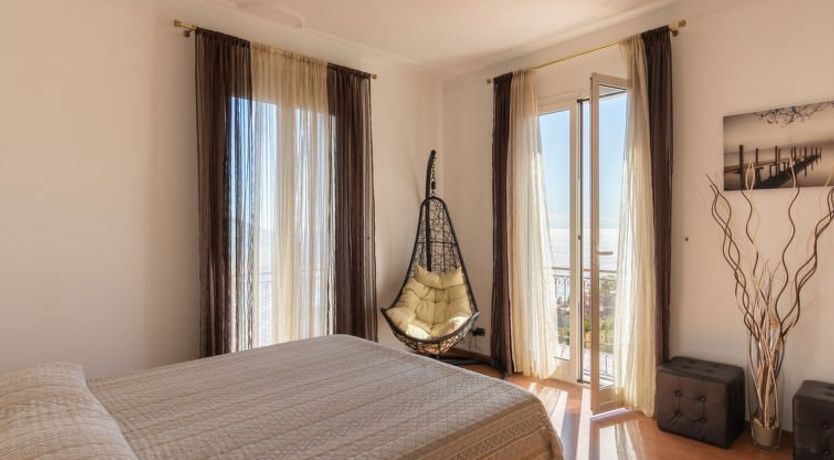 Photo of Garden Apartment 2