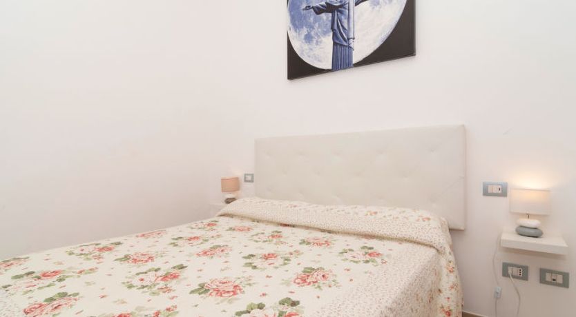 Photo of Sorrento Shore