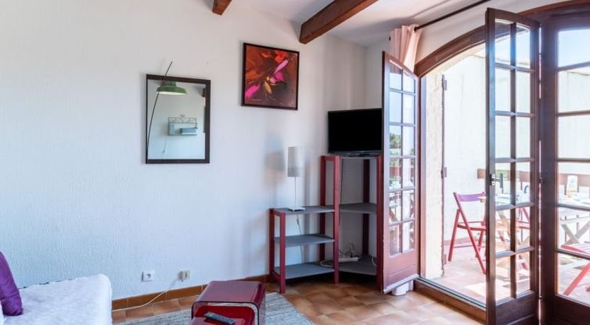 Photo of Les Cyprès