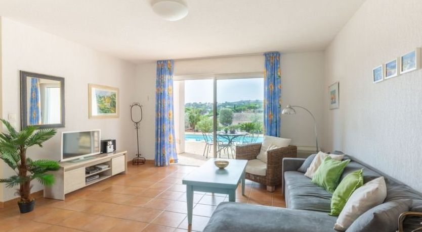 Photo of Le Mas d'Esquières 7