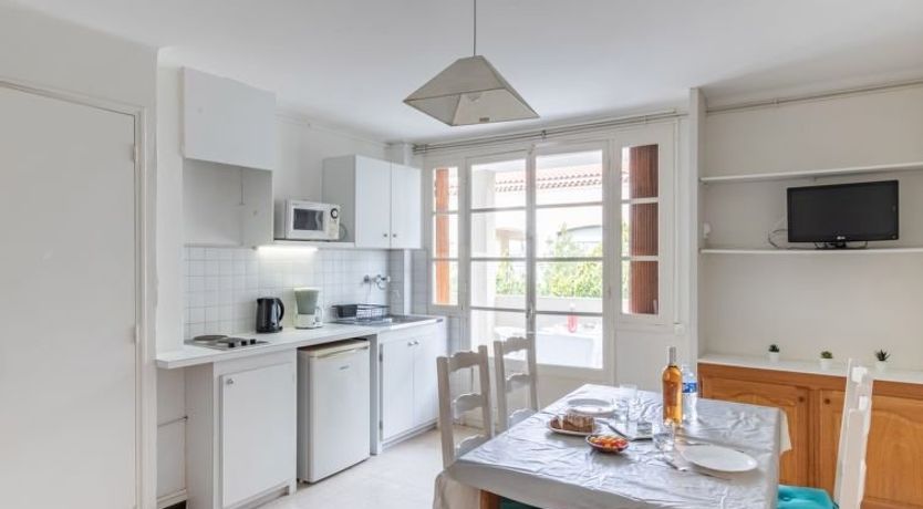 Photo of Super Plage Apartment 8