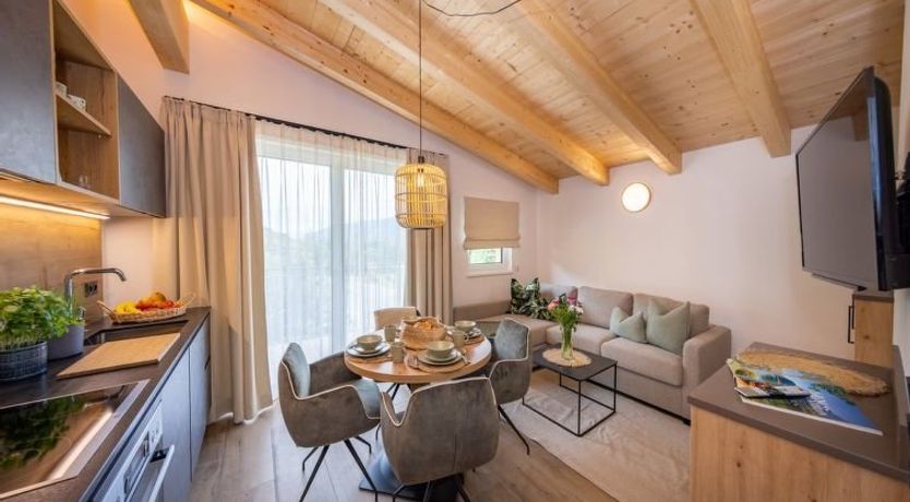 Photo of Top 6 Apartment 6