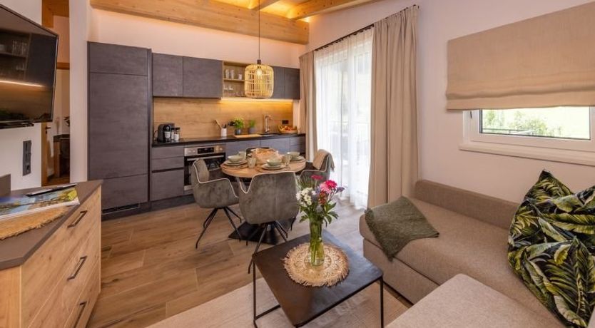 Photo of Top 6 Apartment 6