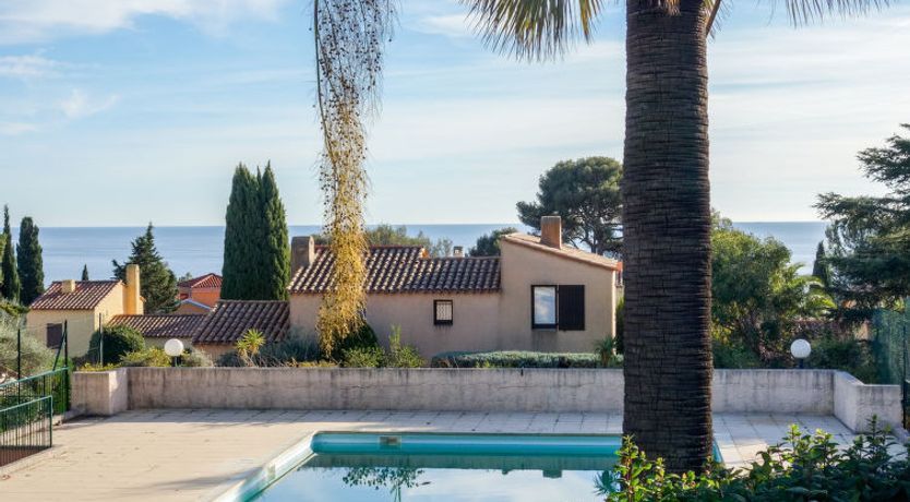 Photo of Le Bali Apartment 2