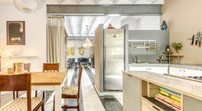 Photo of Ave de Paso