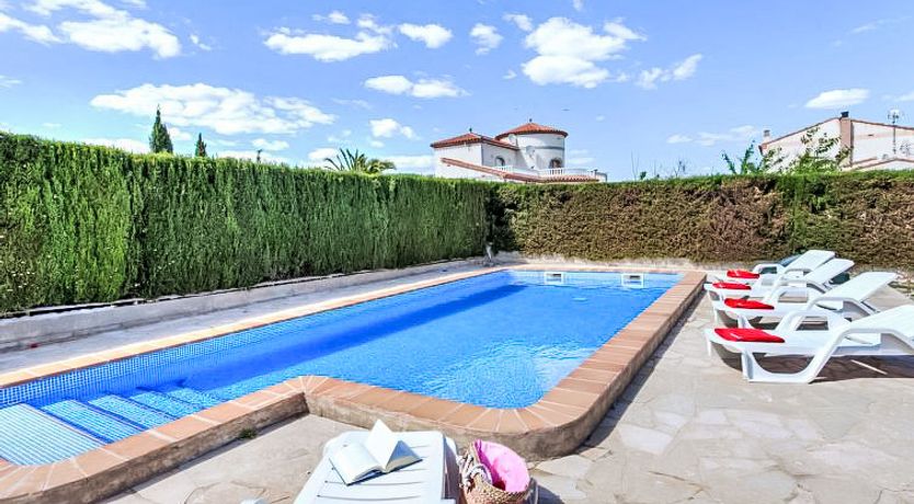 Photo of Villa Llobeta