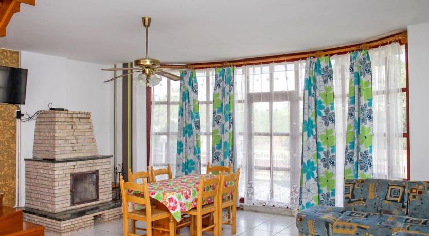 Photo of Yellow 2 Holiday Home 2