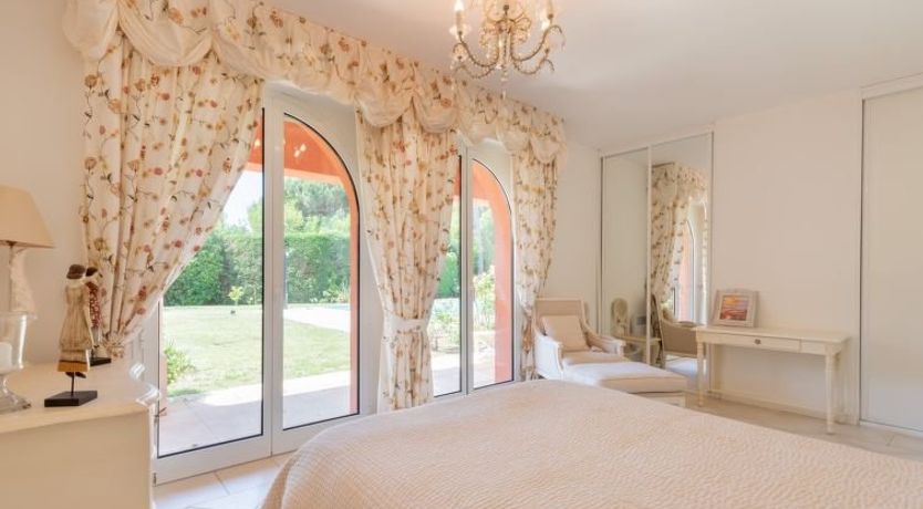 Photo of Les Mûres mûres