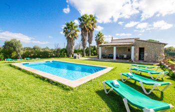 Can Mateu Holiday Home