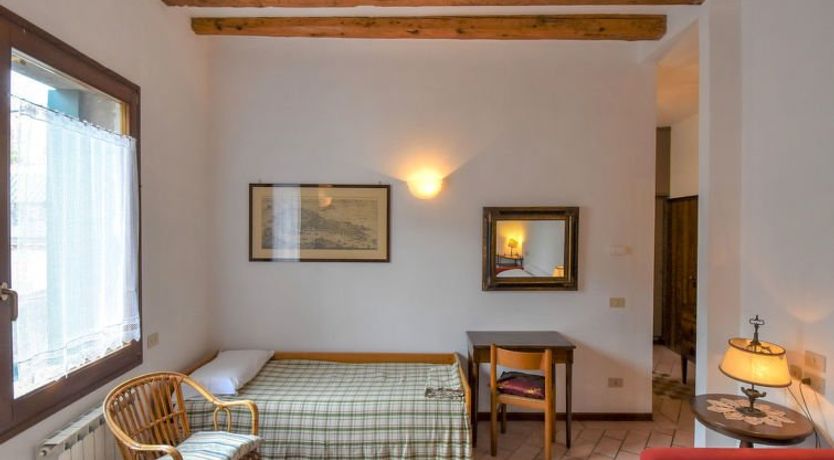 Photo of Barbaria de le Tole