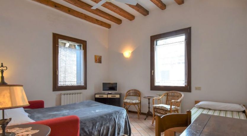 Photo of Barbaria de le Tole