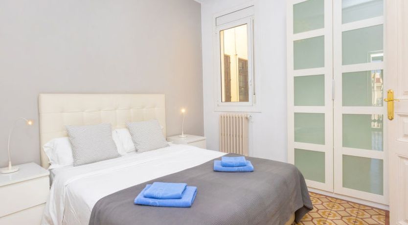 Photo of Eix.Dret:Roger de LLuria/Valencia