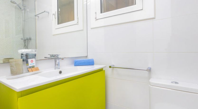 Photo of Eix.Dret:Roger de LLuria/Valencia