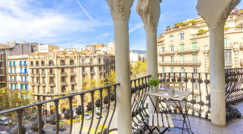 Photo of Eix.Dret:Roger de LLuria/Valencia