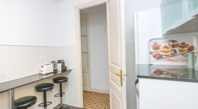 Photo of Eix.Dret:Roger de LLuria/Valencia