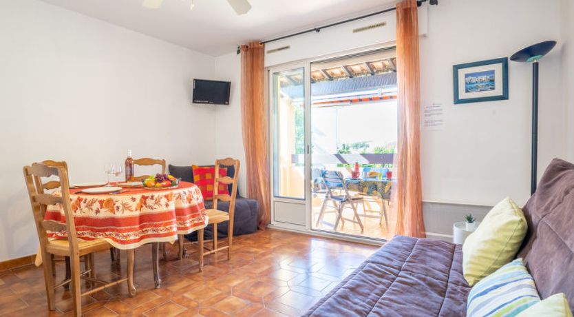 Photo of Le Weekend Apartment 2