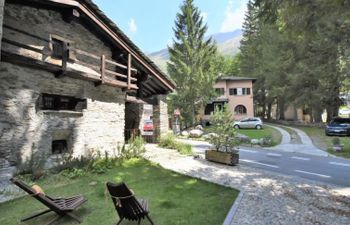 Baita Barin Holiday Home