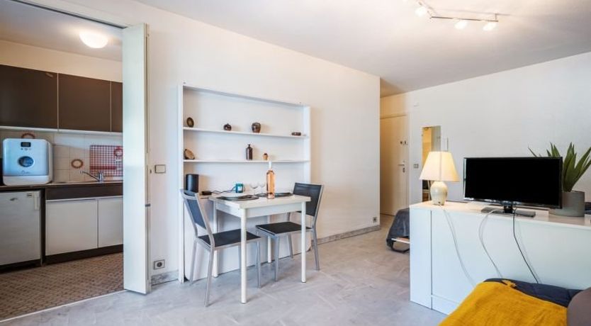 Photo of Le Mercure Apartment 2