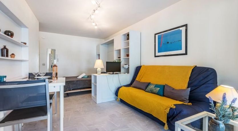 Photo of Le Mercure Apartment 2