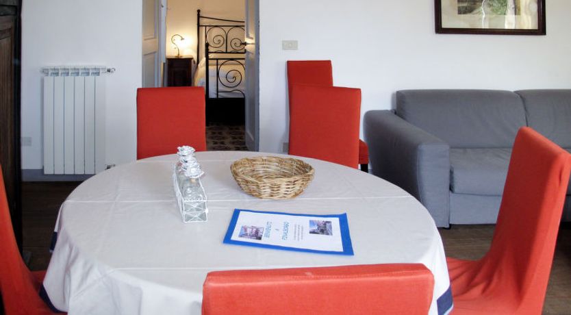 Photo of Camelot (FLG204) Apartment 5