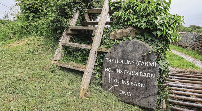 Photo of Hollins Farm Barn