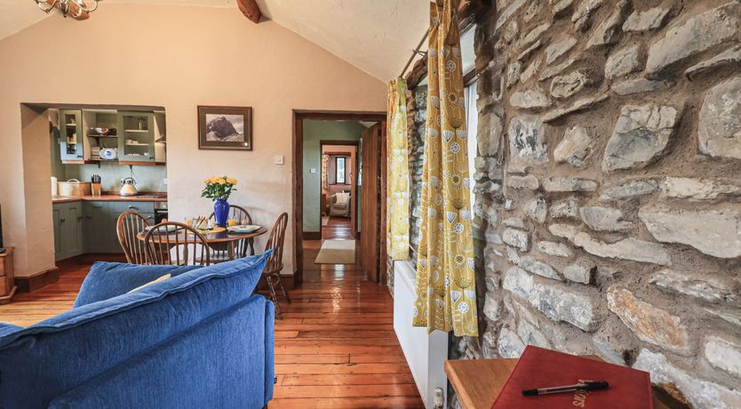 Photo of Hollins Farm Barn