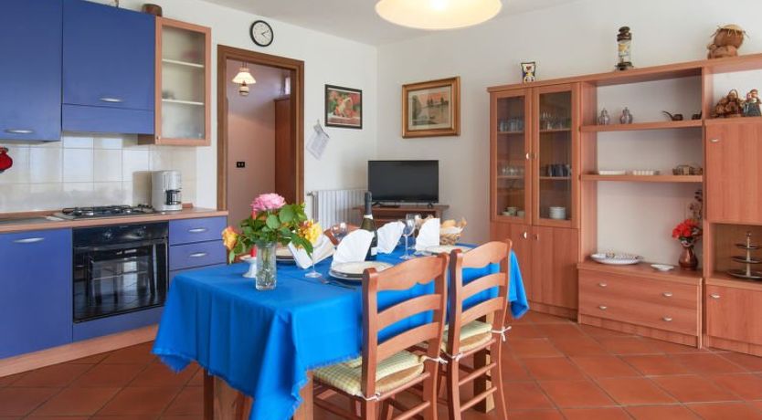 Photo of Carmen (DMA168)