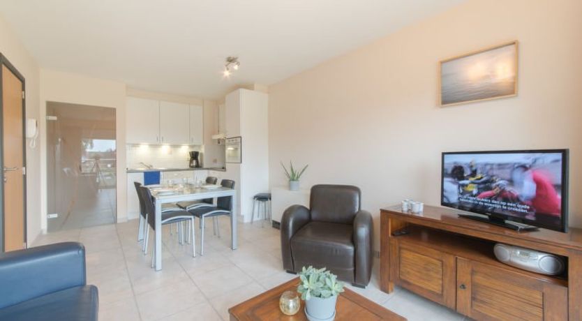 Photo of Green Garden VIII - 105 parking & pool