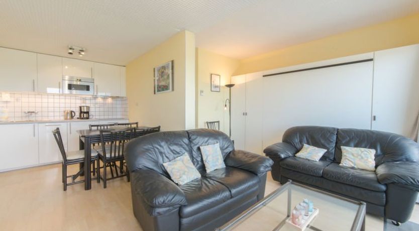 Photo of Maya - Parking and distant view Apartment 4