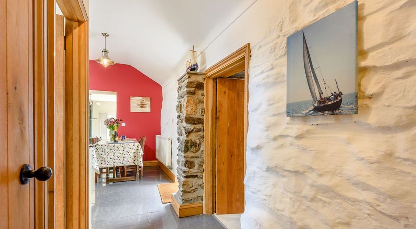 Photo of Bwthyn Gwyn