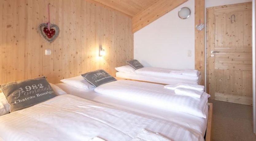 Photo of #1 mit IR-Sauna&Sprudelbad innen Apartment 15