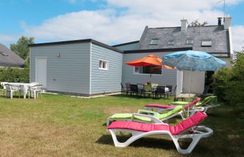 Le Cèdre Bleu Holiday Home