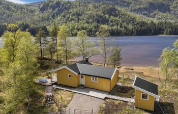 Oddbu Holiday Home