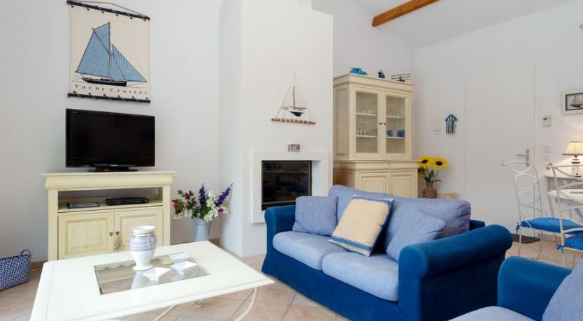 Photo of Domaine de Vertmarines Holiday Home 2