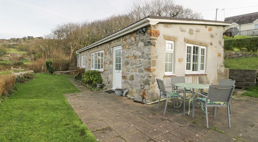 Photo of Hen Felin Isaf