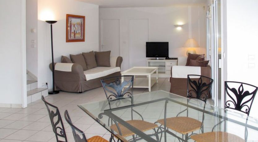 Photo of Eden Parc Golf de l'Ardilouse V8I Holiday Home 3