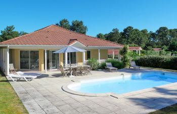 Eden Parc Golf de l'Ardilouse V8I Holiday Home 3 Holiday Home