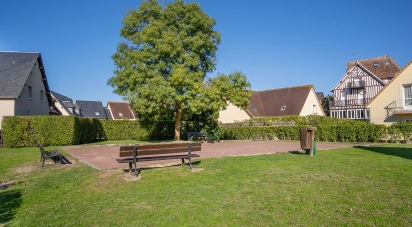 Photo of Fleur Marine Apartment 13