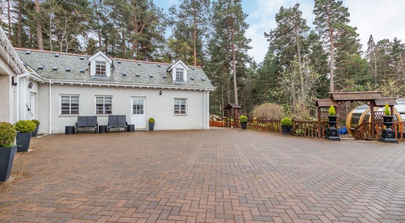 Photo of Dunstaffnage Cottage