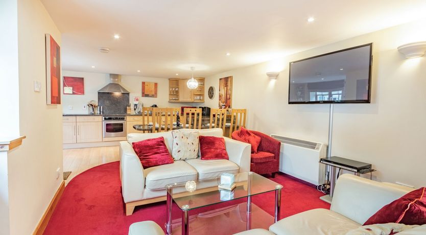 Photo of Dunstaffnage Cottage