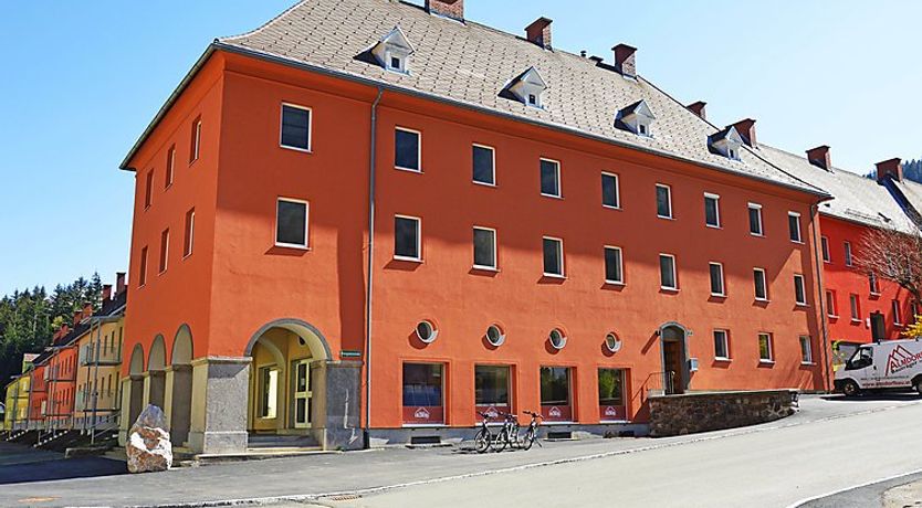 Photo of für bis zu 27 Personen mit Sauna Holiday Home 21