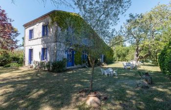 Les Figuiers Holiday Home